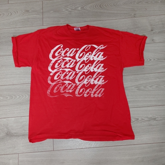 Coca Cola Tshirt - Picture 1 of 4